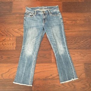 Old Navy Cropped Frayed Flare Blue Jean size 4